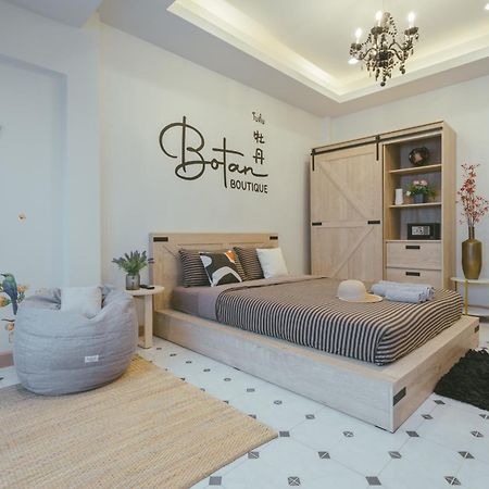 Botan Boutique Hotel Patong Екстериор снимка