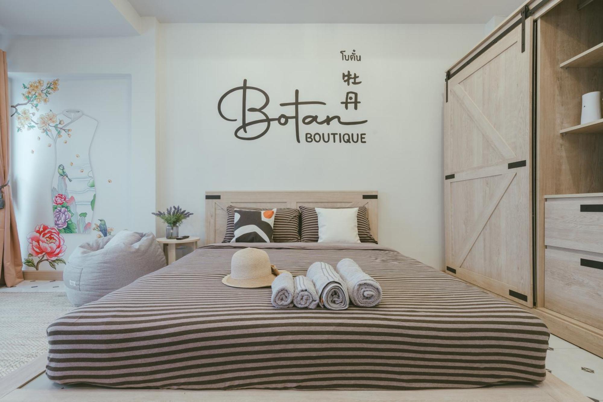Botan Boutique Hotel Patong Екстериор снимка