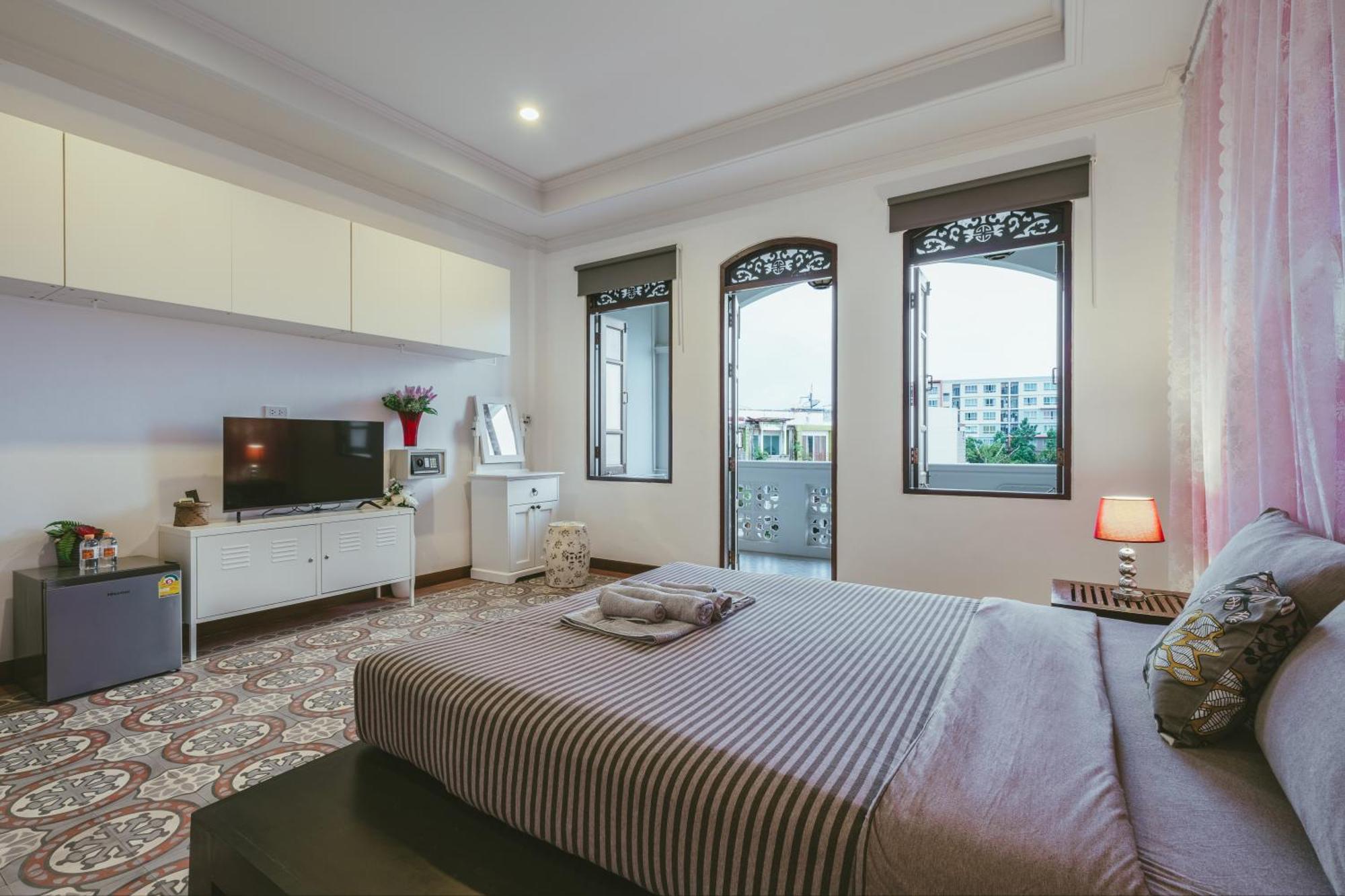 Botan Boutique Hotel Patong Екстериор снимка