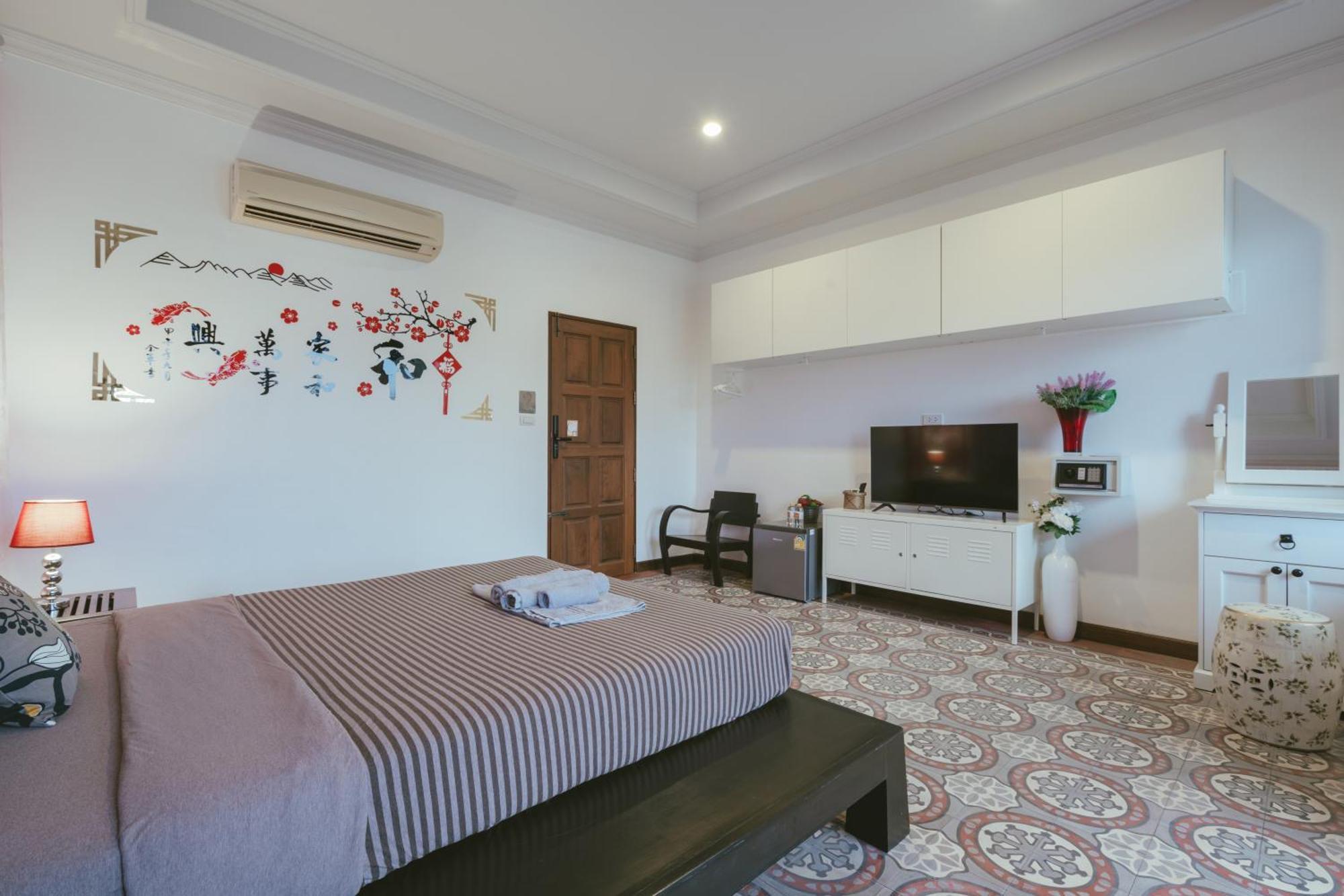 Botan Boutique Hotel Patong Екстериор снимка