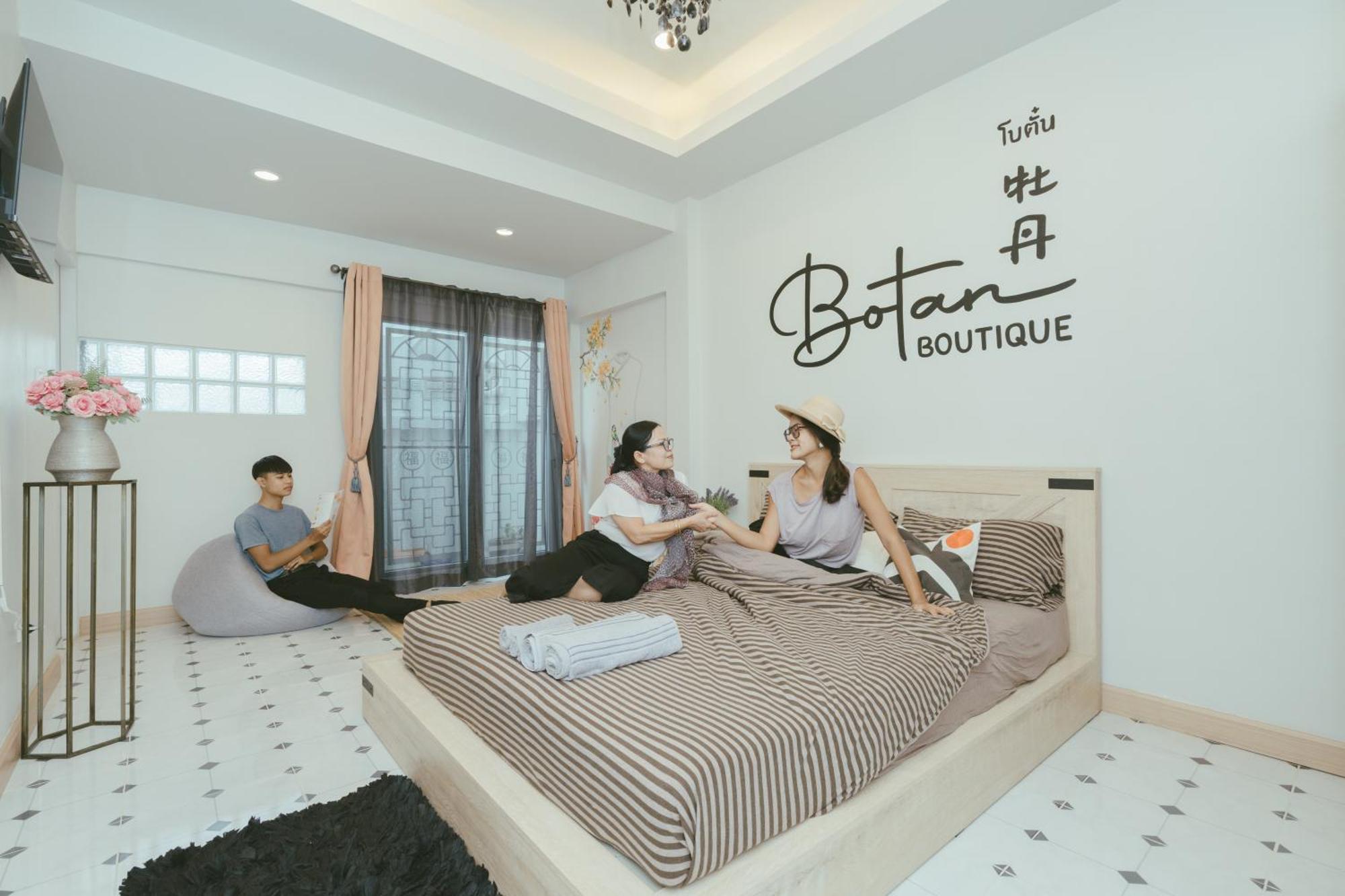 Botan Boutique Hotel Patong Екстериор снимка